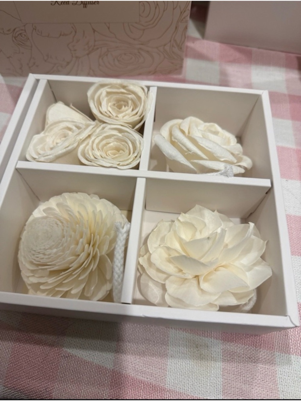 Jear pean Reed Diffuser Box - Cream Blush Floral